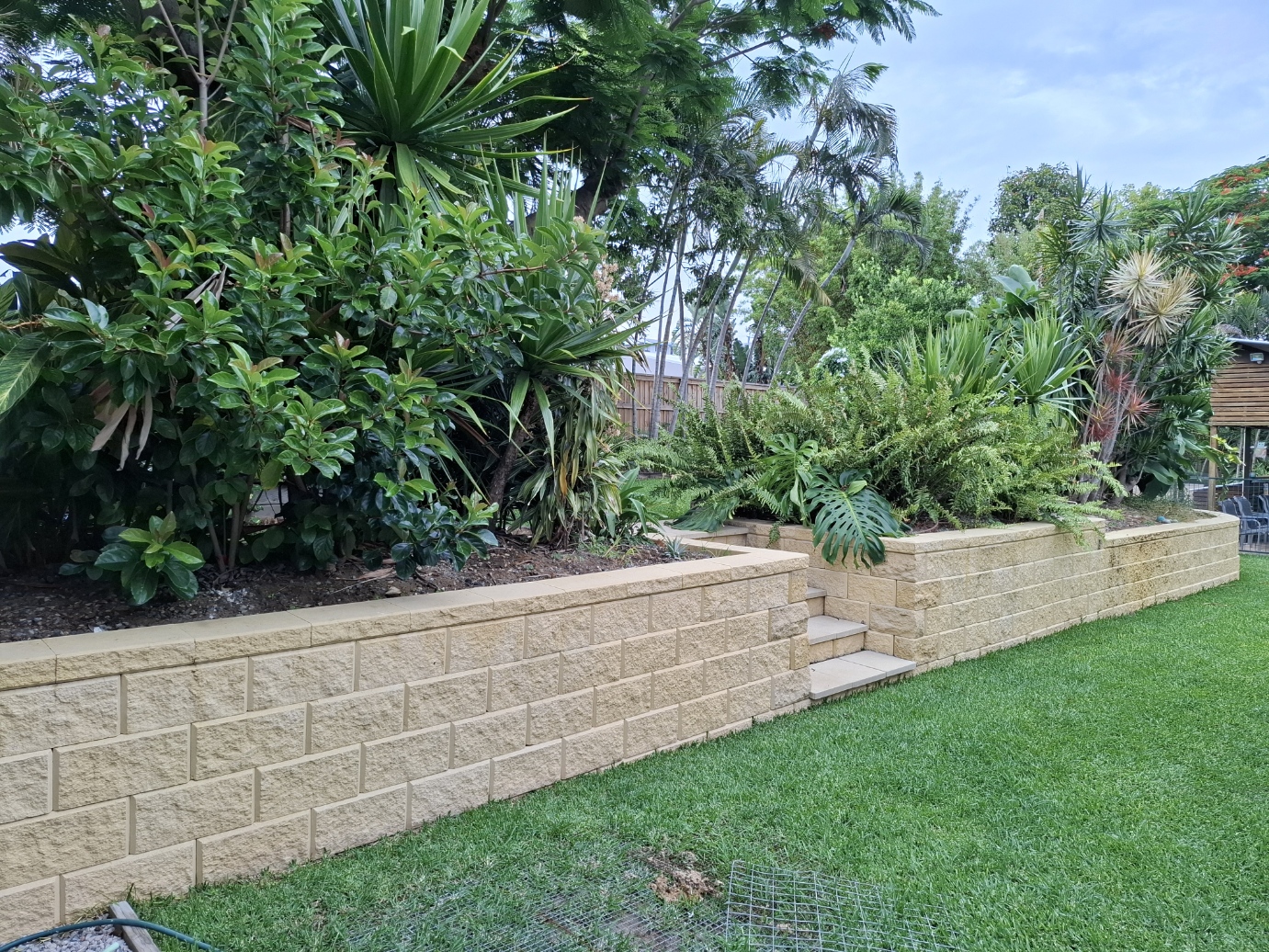Wynnum 2023 – Retaining wall replacement